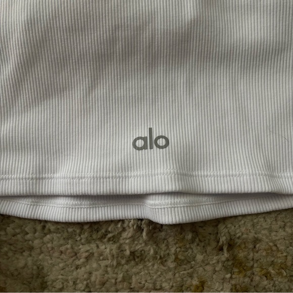 Bundle alo Goddess Ribbed Bandeau Top + Goddess Ribbed Cross Crop Top - Picture 8 of 16